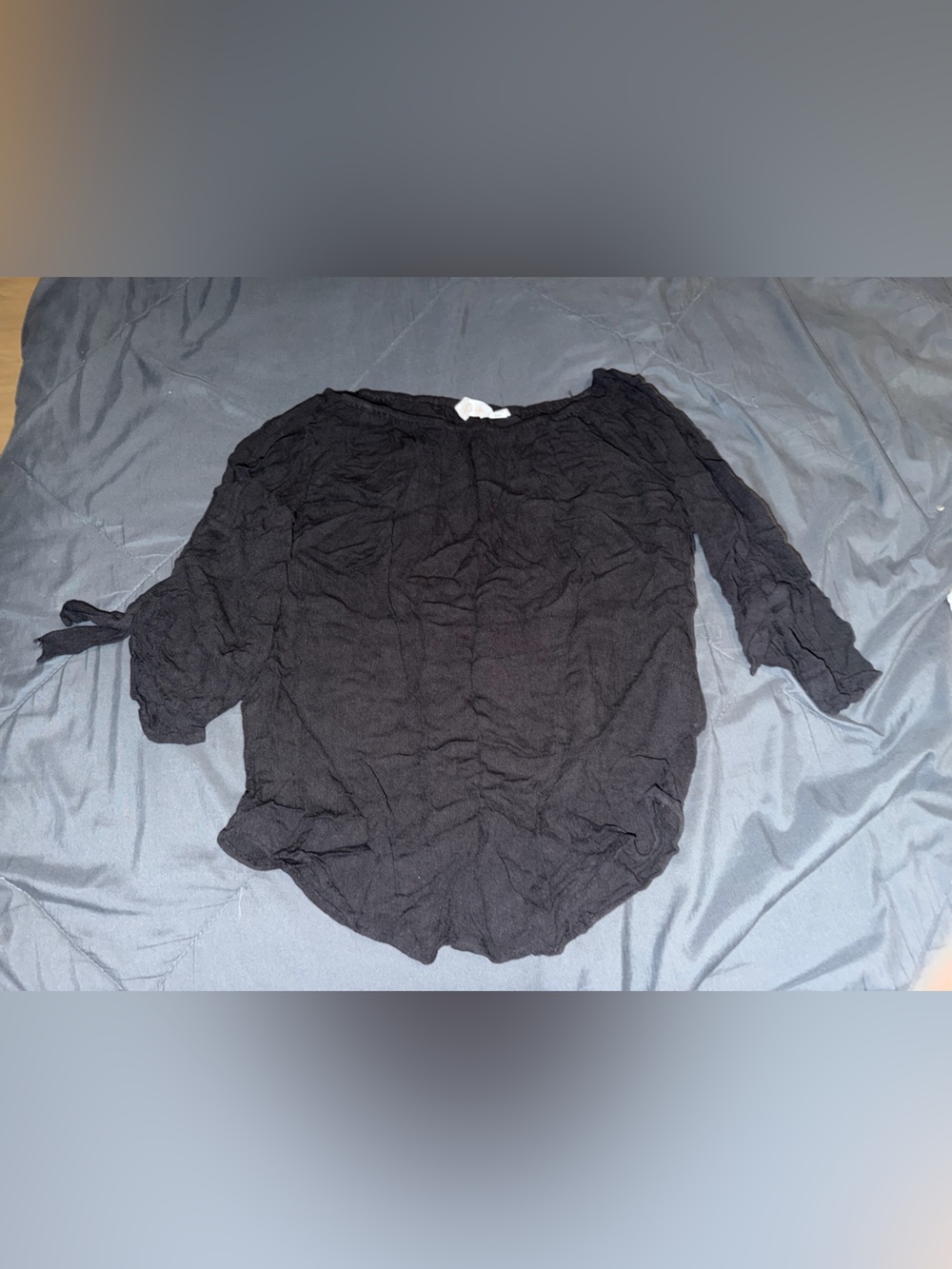 Men's Black Casual Long-Sleeve Shirt with Tie Cuff